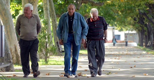 ANZIANI ANZIANO PENSIONATI PENSIONATO