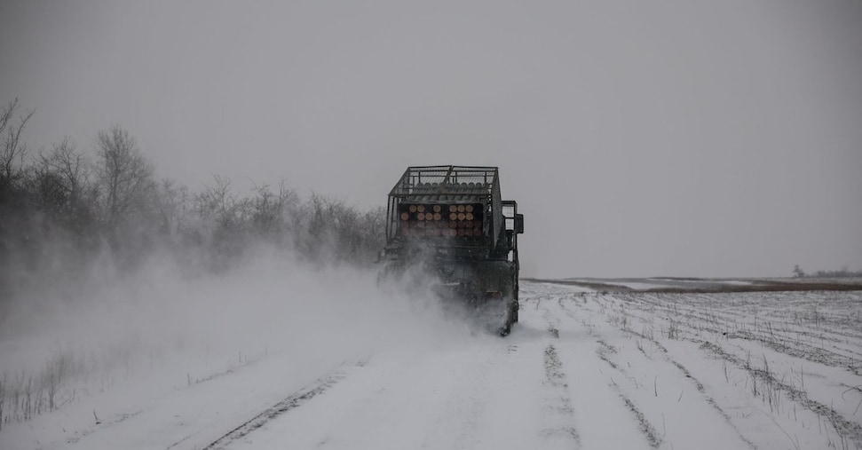 Ucraina, raid russo con 115 droni. Metà Kiev senza luce. Colpita anche Zaporizhzhia