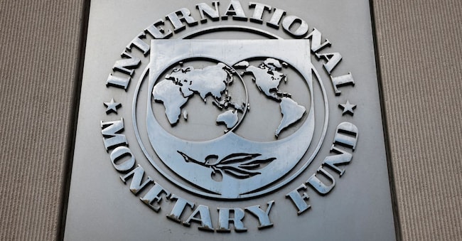 Lo stemma delll’Fmi (REUTERS)