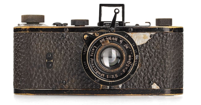 Il modello di una LEICA serie 0 n° 112 del 1923 è stato battuto in asta a Leitz Park a 7,2 milioni di euro.