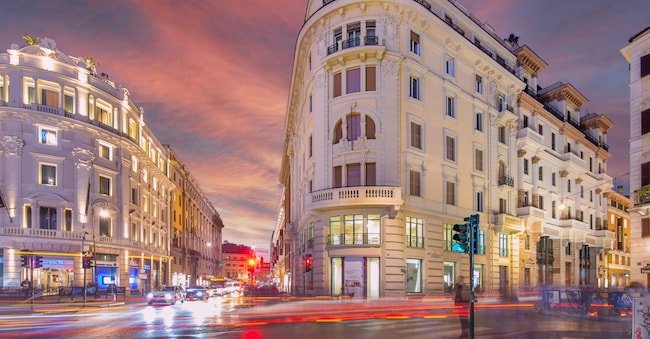 Via del Tritone, Roma. Foto di Simone Spatola, UDB studio, https://www.udb.it/