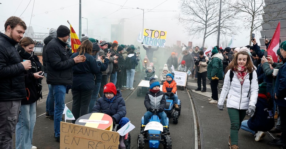 Passa il blitz al Pe contro il Mercosur, l’accordo va alla Corte Ue
