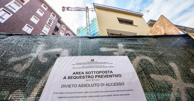 Cantiere del progetto Unico Brera in via anfiteatro 7 sequestrato questa mattina, Milano (Italia) Giovedì 11 Dicembre 2025 (Foto Claudio Furlan/LaPresse)

Construction site of the Unico Brera project in Via Anfiteatro 7 seized this morning, Milan (Italy) Thursday, 11 December 2025 (Photo Claudio Furlan/LaPresse)