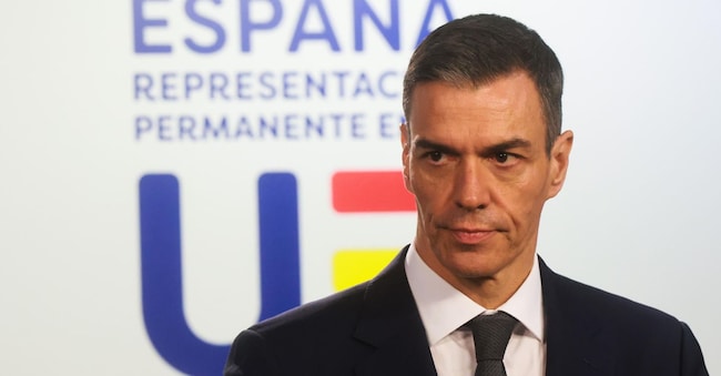 Il premier spagnolo Pedro Sanchez attacca frontalmente Big Tech a Davos