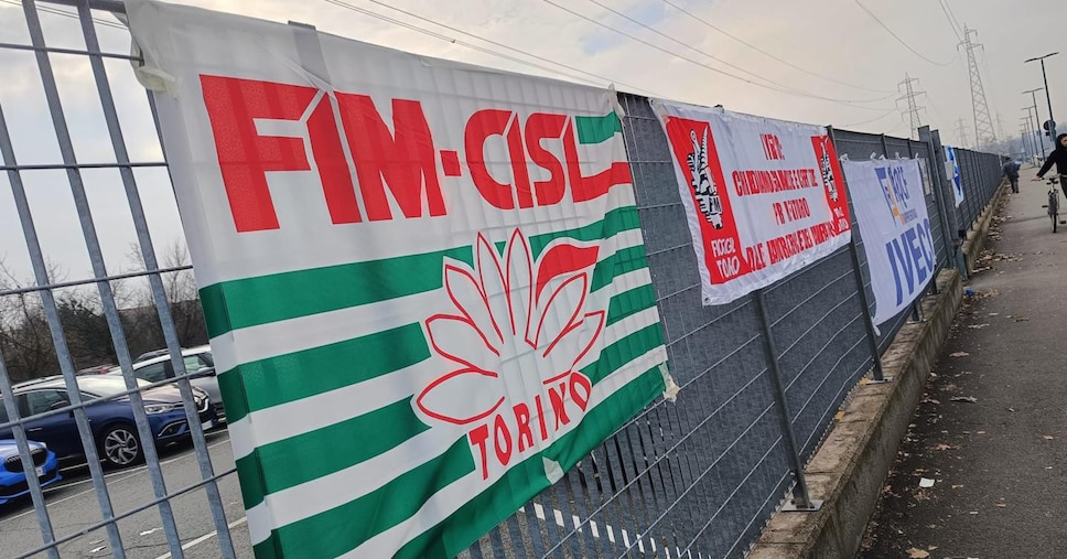Torino, mobilitazione dei metalmeccanici per difendere l’industria Torino, mobilitazione dei metalmeccanici per difendere l’industria
