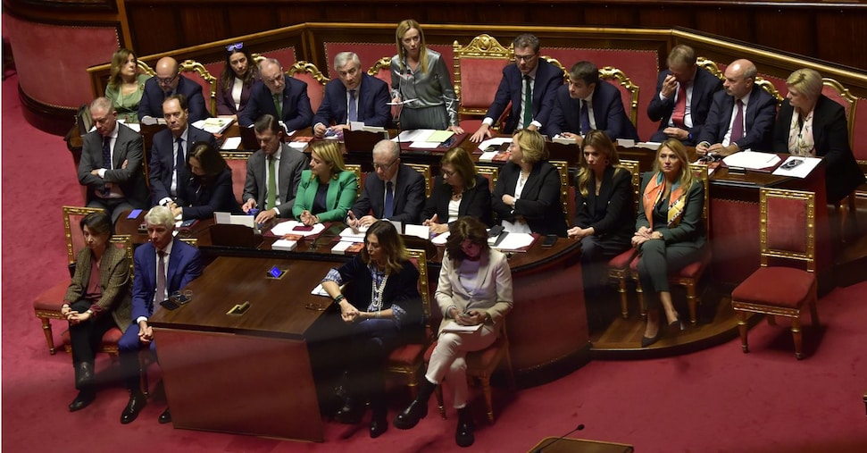 Attuazione dei decreti attuativi, ecco i ministeri che sono più avanti (e quelli più indietro) Attuazione dei decreti attuativi, ecco i ministeri che sono più avanti (e quelli più indietro)