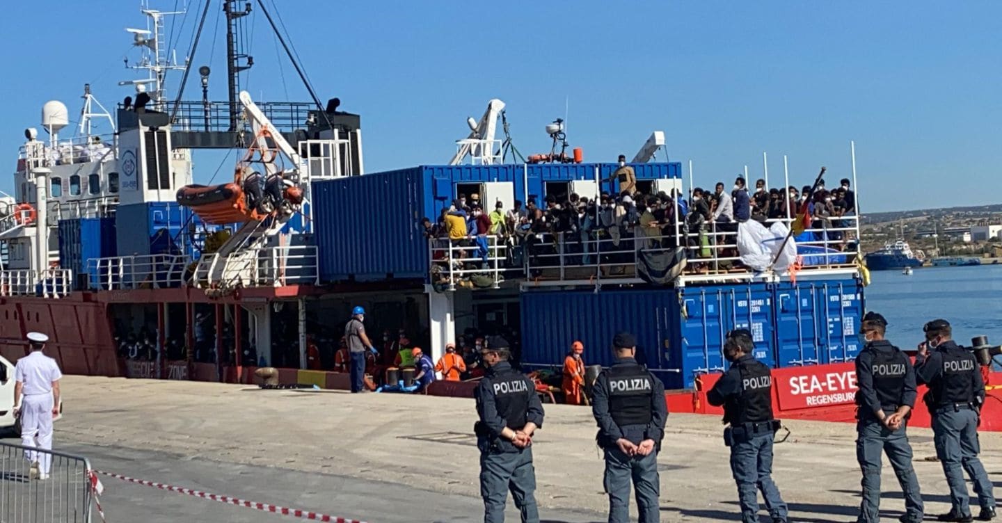 Minori non accompagnati, percorso verso l’autonomia anche oltre i 18 anni