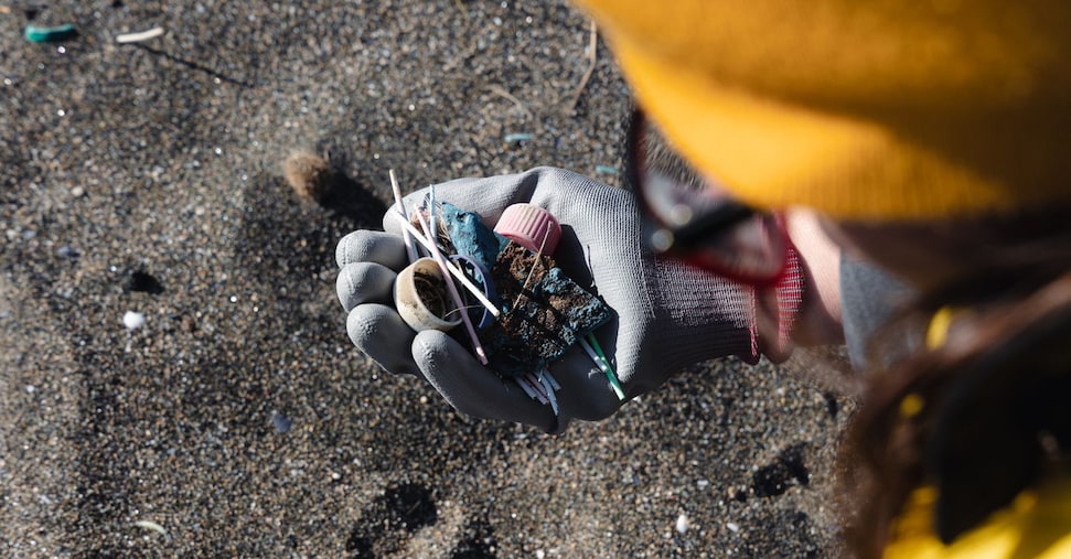 Legambiente: l’80% dei rifiuti in parchi è spiagge è di plastica Legambiente: l’80% dei rifiuti in parchi è spiagge è di plastica