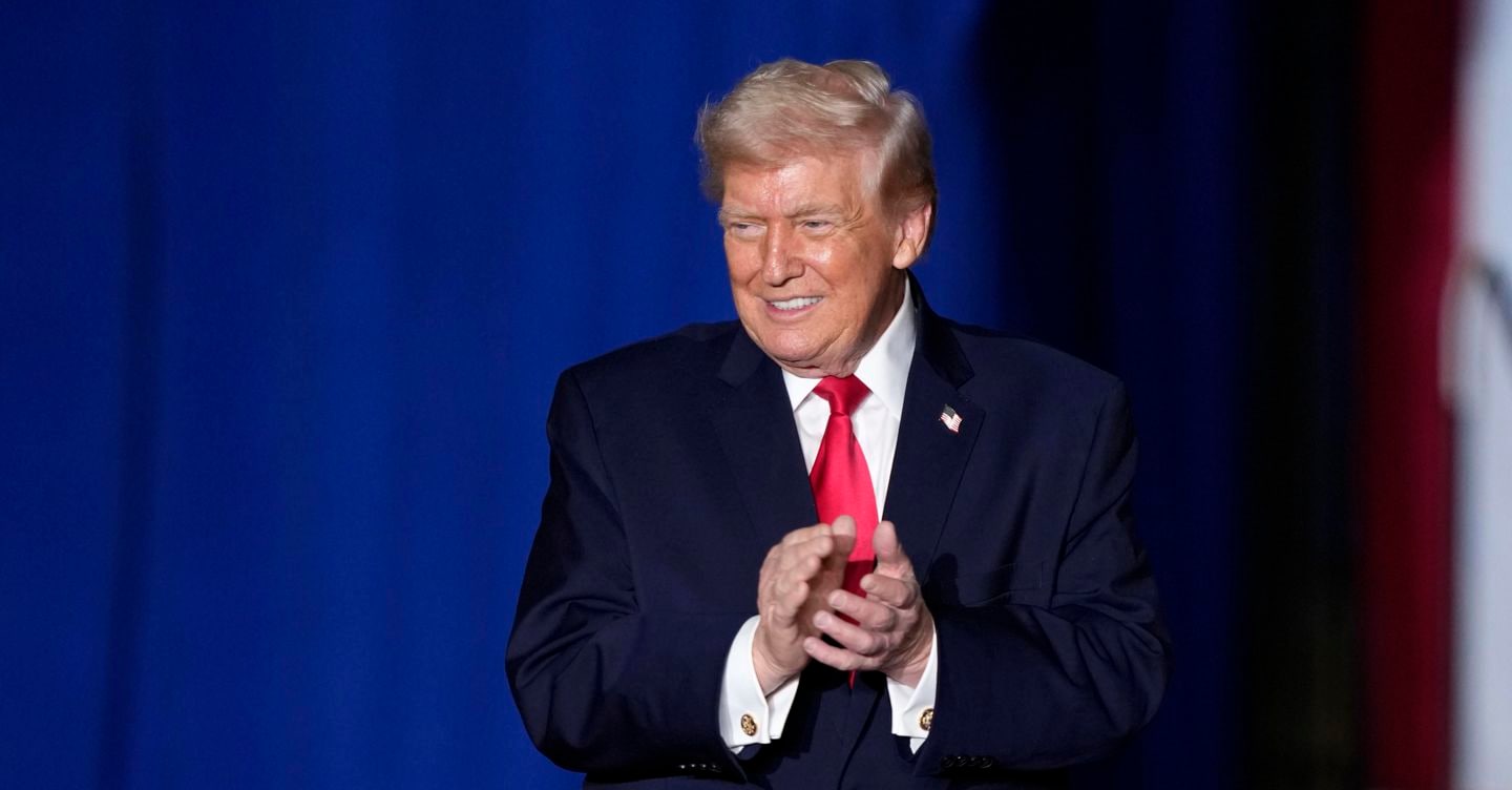 Dollaro ai minimi dal 2022. Trump: «È fantastico»