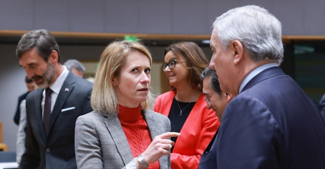 L'Alta rappresentante dell'Unione per gli affari esteri, Kaja Kallas (a sinistra), e il ministro degli Esteri e vice primo ministro italiano, Antonio Tajani