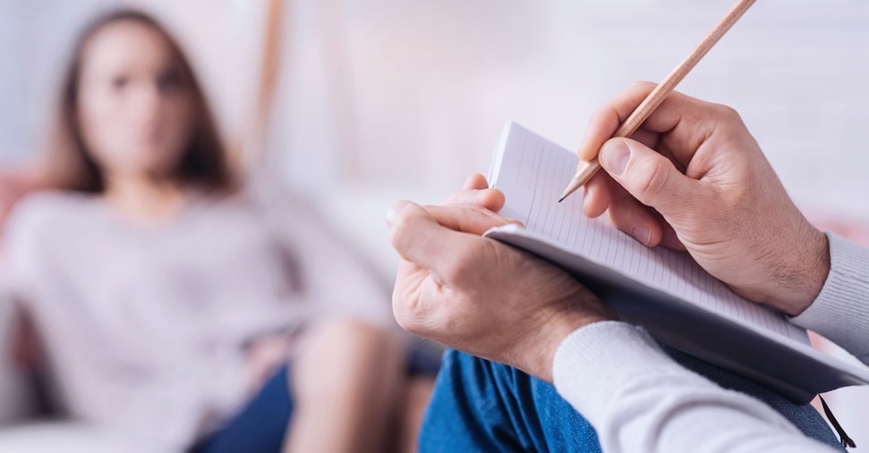 Non solo farmaci: per oltre 2 mln di malati rari si punta anche su dispositivi medici, logopedia e supporto psicologico