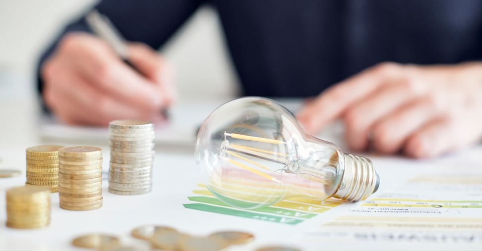 Confcommercio, allarme bollette: per negozi e ristoranti 2.000 euro al mese