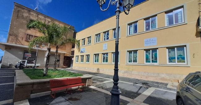 La scuola Belvedere di Niscemi, inagibile perchè in zona rossa, non riaprirà, come le altre a partire da lunedì e gli alunni saranno trasferiti in un altro plesso, 31 gennaio 2026. ANSA/Alfredo Pecoraro