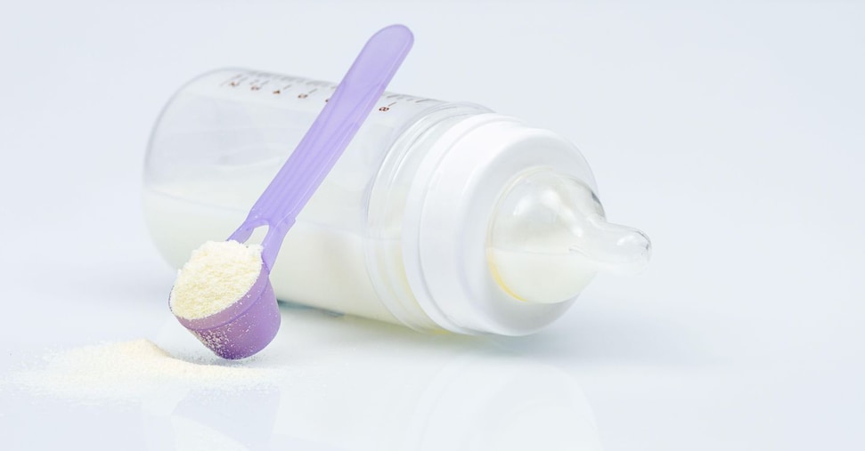 Latte per neonati a rischio tossine, ecco i nuovi limiti dall’Authority europea Latte per neonati a rischio tossine, ecco i nuovi limiti dall’Authority europea