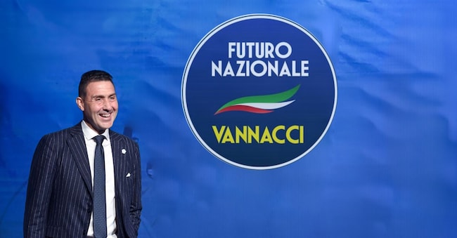 FUTURO NAZIONALE LOGO PARTITO ROBERTO  VANNACCI ELAB IL GENERALE VANNACCI PRONTO A LASCIARE LA LEGA - FOTO ARCHIVIO