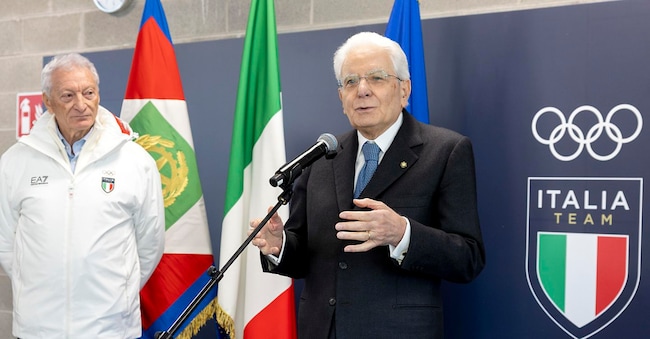 Sergio Mattarella e il presidente del Coni Luciano Buonfiglio  al Villaggio Olimpico. QUIRINALE PRESS OFFICE 