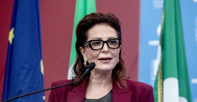 La ministra del turismo Daniela Santanchè durante l'inaugurazione della Bit, borsa internazionale del turismo, presso la Fiera a Milano, 10 febbraio 2026. ANSA/MOURAD BALTI TOUATI
