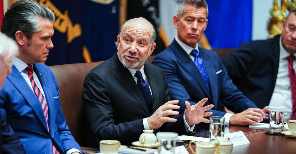 Caso Epstein: deputati chiedono le dimissioni di Lutnick, l’uomo dei dazi