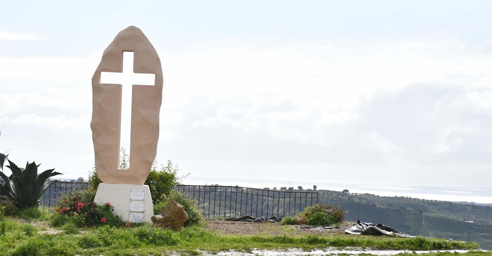 Niscemi, è crollata la croce simbolo di speranza per il paese