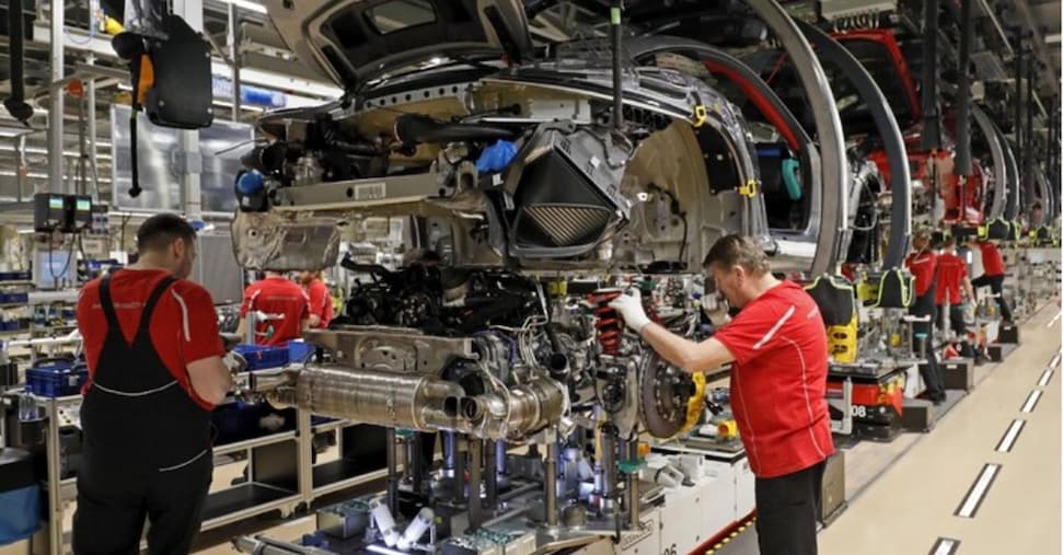 Istat: a dicembre produzione industriale a -0,4%
