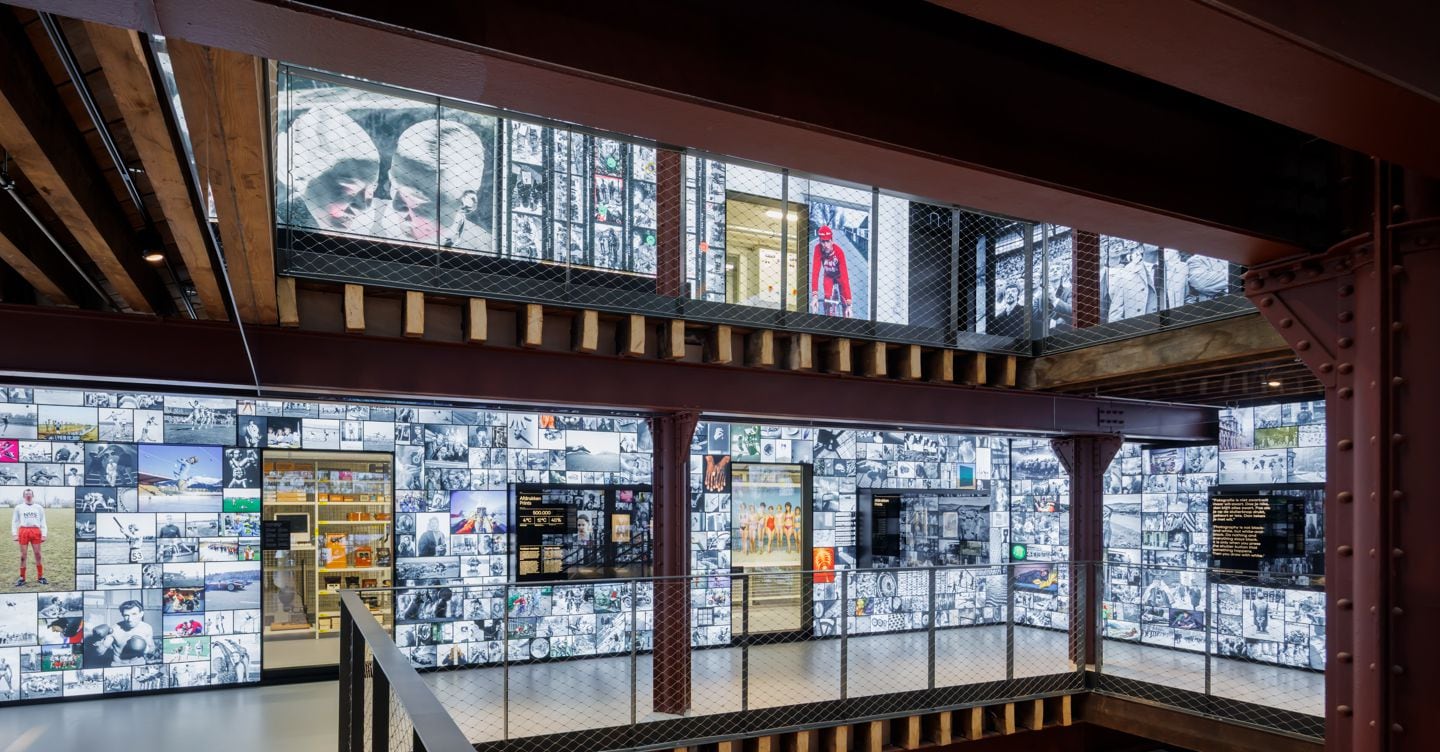 Il nuovo Nederlands Fotomuseum nello storico deposito di caffè Santos 