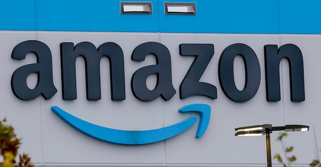 Un centro logistico Amazon a Stone Mountain, Georgia, Stati Uniti, 28 ottobre 2025. EPA/ERIK S. LESSER