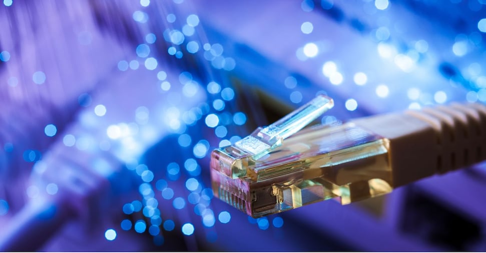 Fibra, effetto moltiplicatore: 4,4 euro di Pil per ogni euro investito Fibra, effetto moltiplicatore: 4,4 euro di Pil per ogni euro investito