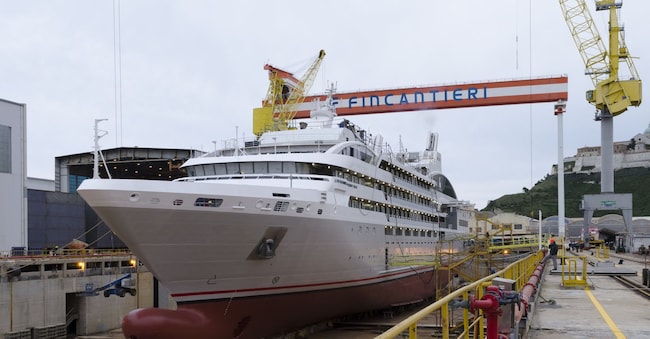 FINCANTIERI CANTIERE NAVALE REALIZZAZIONE NAVI DA CROCIERA COSTRUZIONE NAVE PORTO DI ANCONA