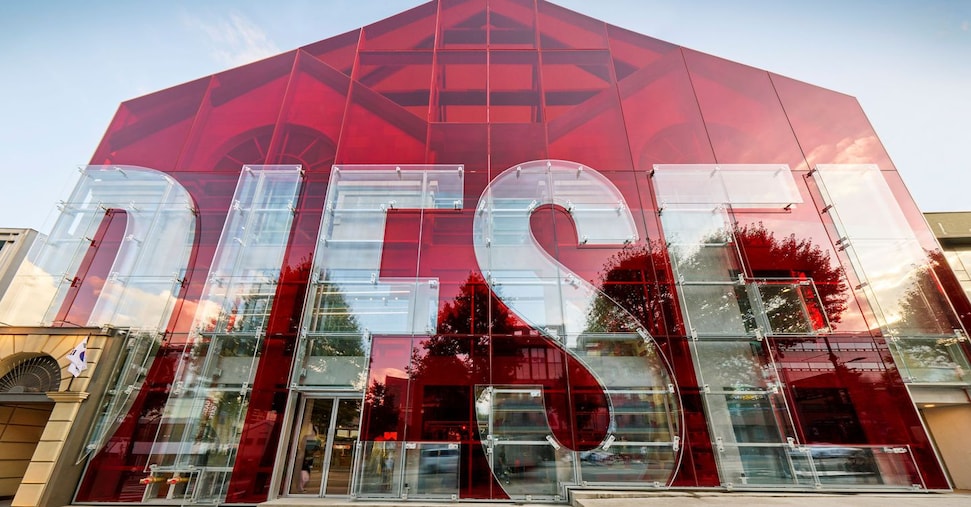 Il gruppo Otb chiude il 2025 a 1,7 miliardi di ricavi, redditività record per Diesel Il gruppo Otb chiude il 2025 a 1,7 miliardi di ricavi, redditività record per Diesel