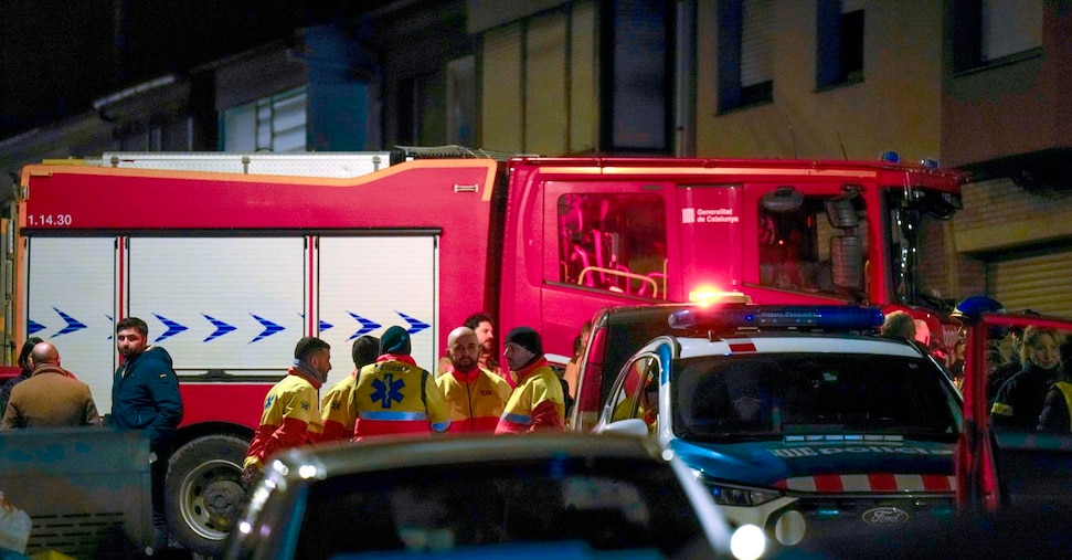 Barcellona, rogo in un edificio a Manlleu: cinque morti e quattro feriti