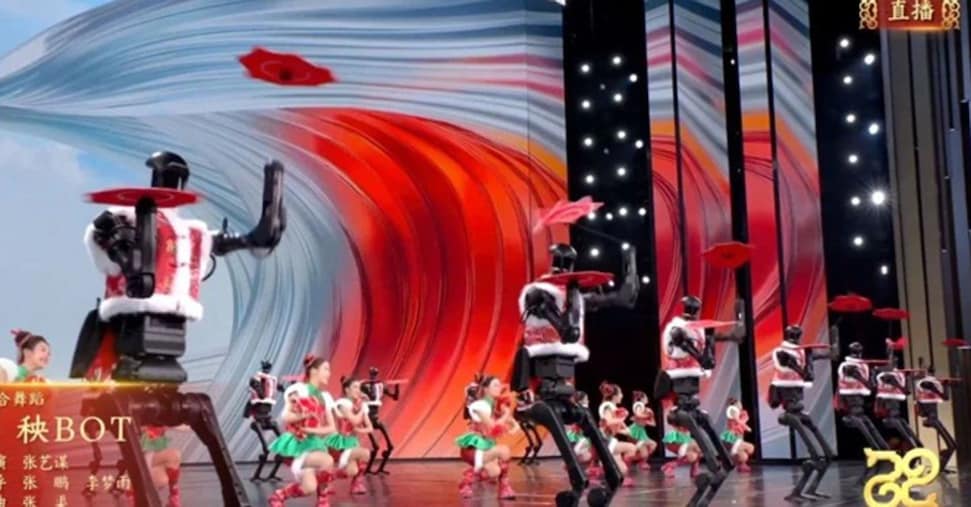 La Cina mostra i muscoli coi robot umanoidi protagonisti del Capodanno La Cina mostra i muscoli coi robot umanoidi protagonisti del Capodanno