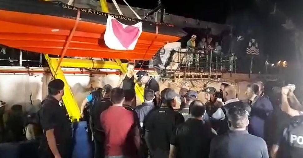 sea watch i giudici chiedono un risarcimento di 76mila euro ai ministeri meloni assurdo da Ilsole24ore.com sea watch i giudici chiedono un risarcimento di 76mila euro ai ministeri meloni assurdo