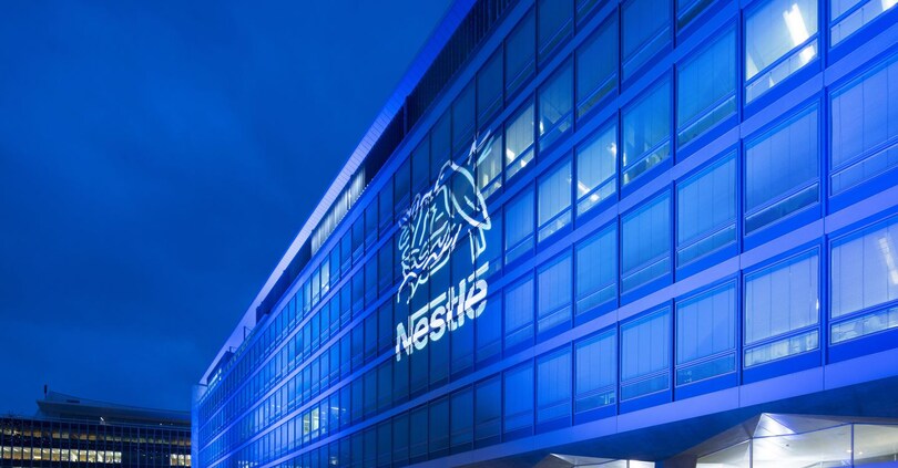 Nestlé in rialzo a Zurigo: conti 2025 oltre le attese e accelera il riassetto