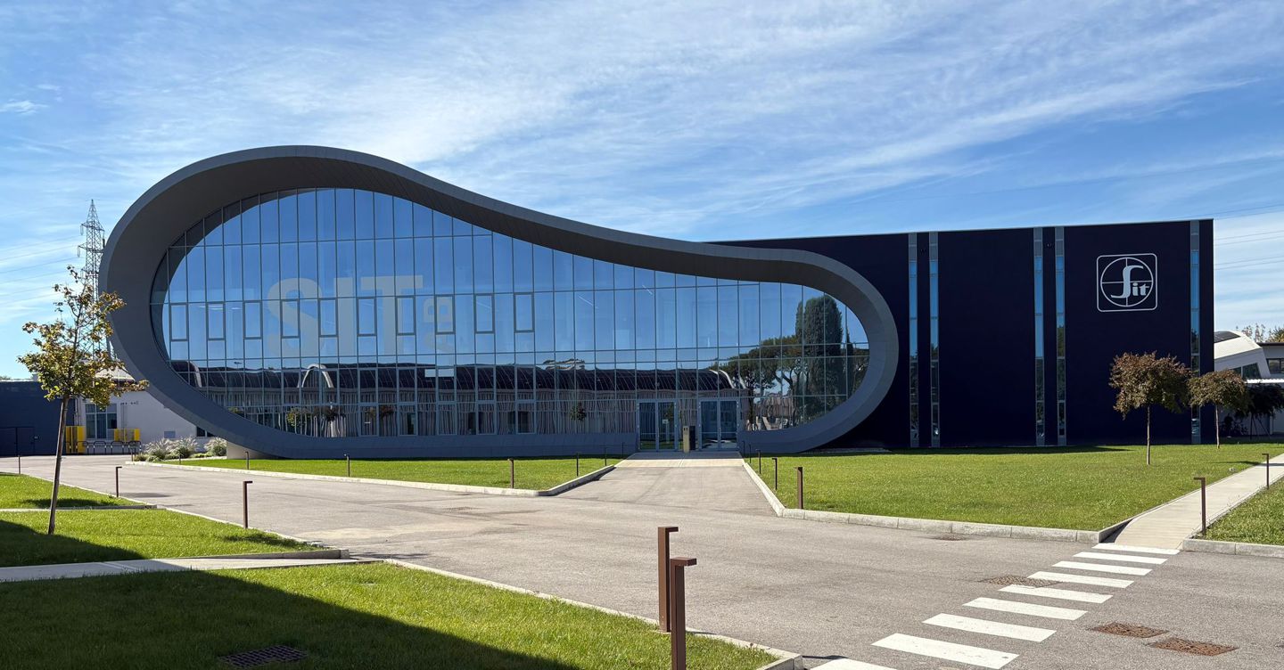 https://i2.res.24o.it/images2010/S24/Documenti/2026/02/19/Immagini/Ritagli/SIT%20headquarter_front-U47461686265TOu-1440x752@IlSole24Ore-Web.jpg