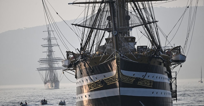 La nave scuola della Marina Militare Amerigo Vespucci protagonista lo scorso anno del tour mondiale