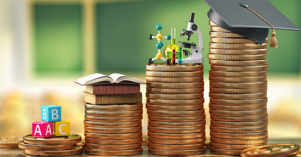 Luca (neolaureato Polimi): «A Berna guadagno il triplo rispetto all’Italia come ingegnere» Luca (neolaureato Polimi): «A Berna guadagno il triplo rispetto all’Italia come ingegnere»