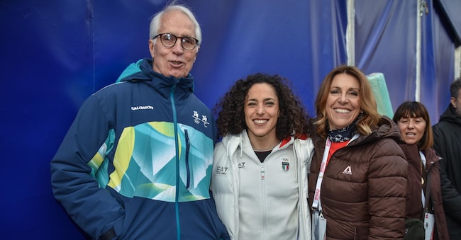 Giovanni Malagò, Federica Brignone e Debora Compagnoni all’evento in collaborazione con Coca-Cola Italia in tema Olimpiadi Milano Cortina 2026 in piazza del Cannone al Parco Sempione, Milano, 19 Febbraio 2026, ANSA/MATTEO CORNER (NPK)