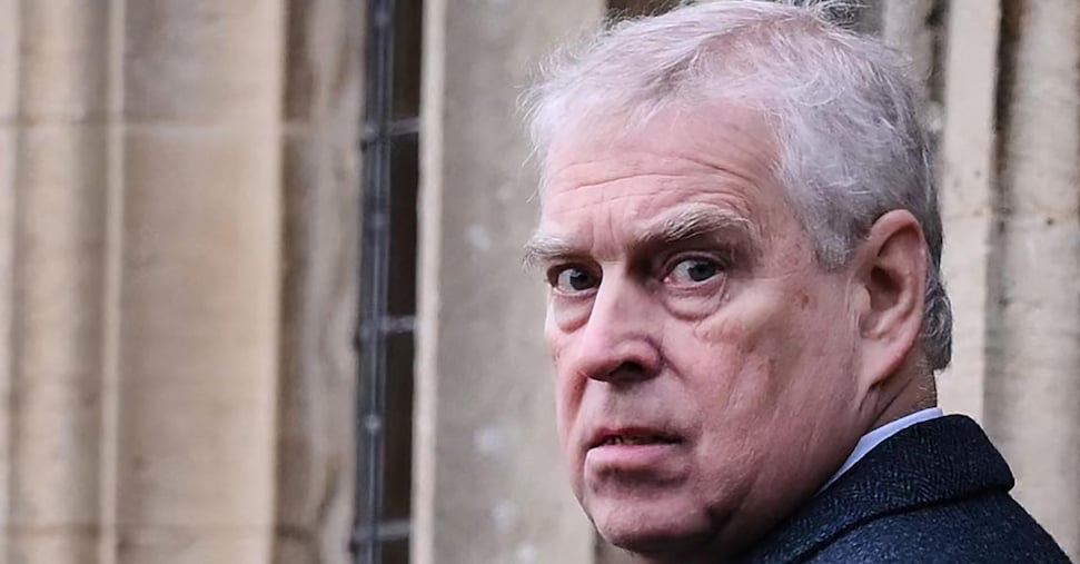 Andrea e lo scandalo Epstein: la caduta del figlio prediletto di Elisabetta II e l’impatto sulla monarchia britannica