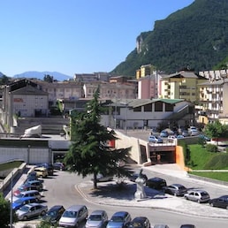 immagine non disponibile