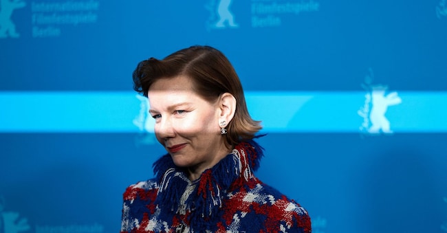 L'attrice Sandra Huller posa durante un photocall per promuovere il film "Rose" alla 76ª edizione del Festival Internazionale del Cinema di Berlino, in Germania, il 15 febbraio 2026. REUTERS/Nadja Wohlleben