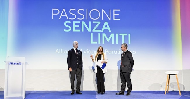 Giovanni Malagò (a sinistra) e Andrew Parsons (a destra) all’evento Allianz Passione senza limiti (23 febbraio 2026)