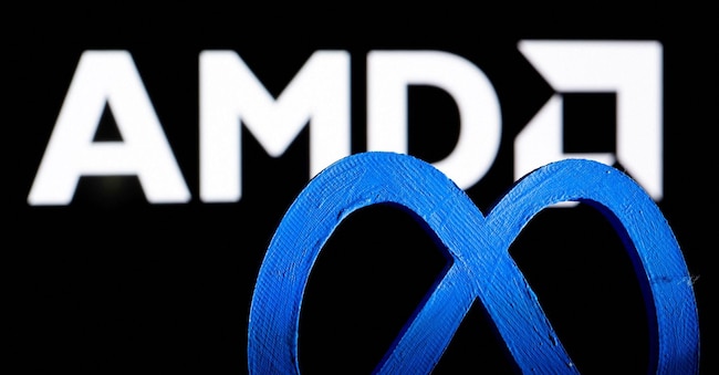 Il nuovo logo Meta di Facebook stampato in 3D è visibile davanti al logo AMD in questa illustrazione scattata il 9 novembre 2021. REUTERS/Dado Ruvic/Illustrazione/Foto d'archivio