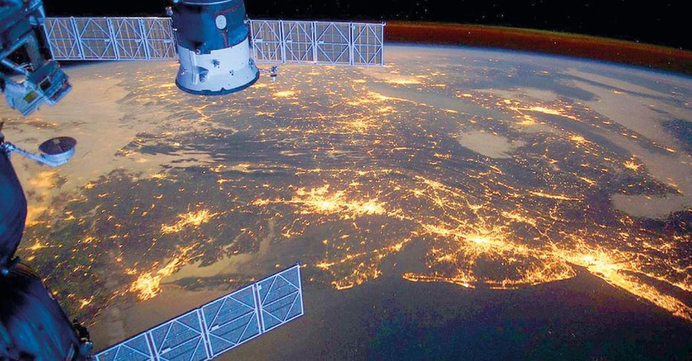 Satelliti spia, lo Spazio diventa scenario della guerra ibrida