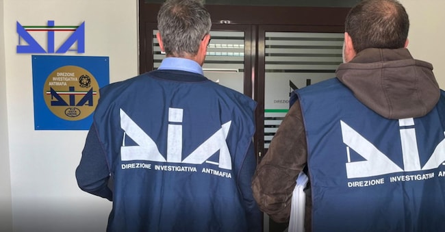 Foto generica - agenti Dda ANSA/US DIA