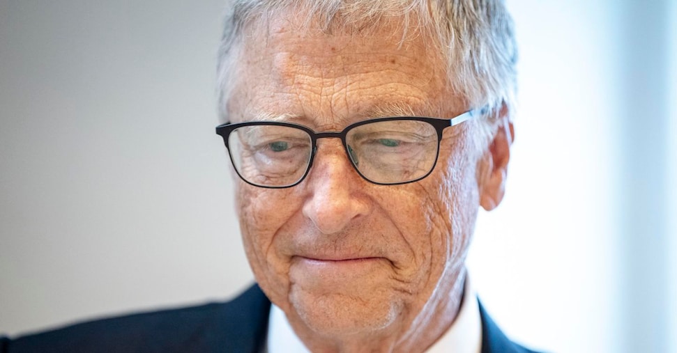 Caso Epstein, Bill Gates si assume la responsabilità  davanti alla sua fondazione