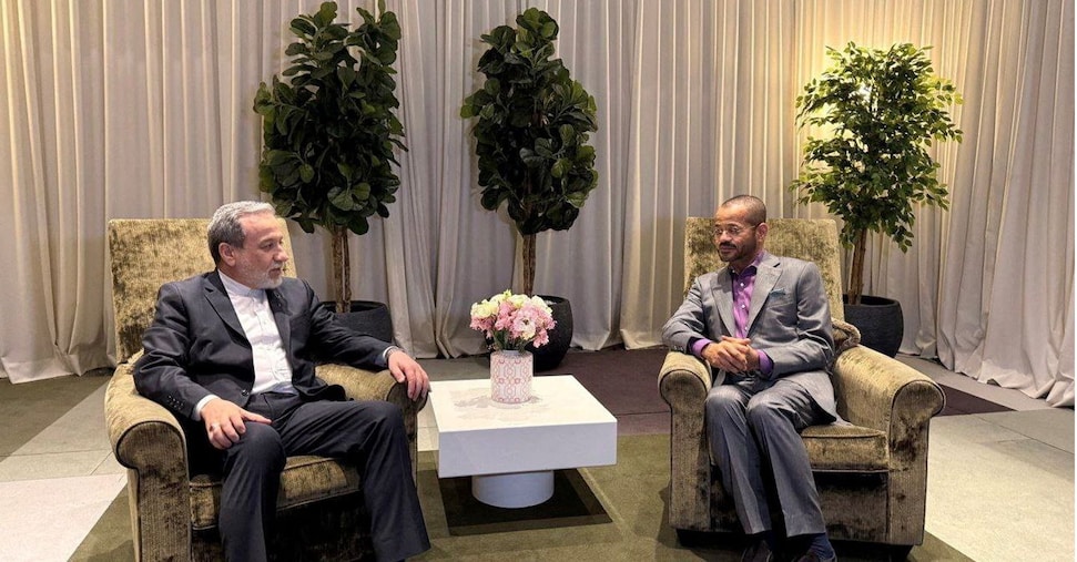 Iran, Pezeshkian: «Non vogliamo armi nucleari». Iniziati i colloqui a Ginevra