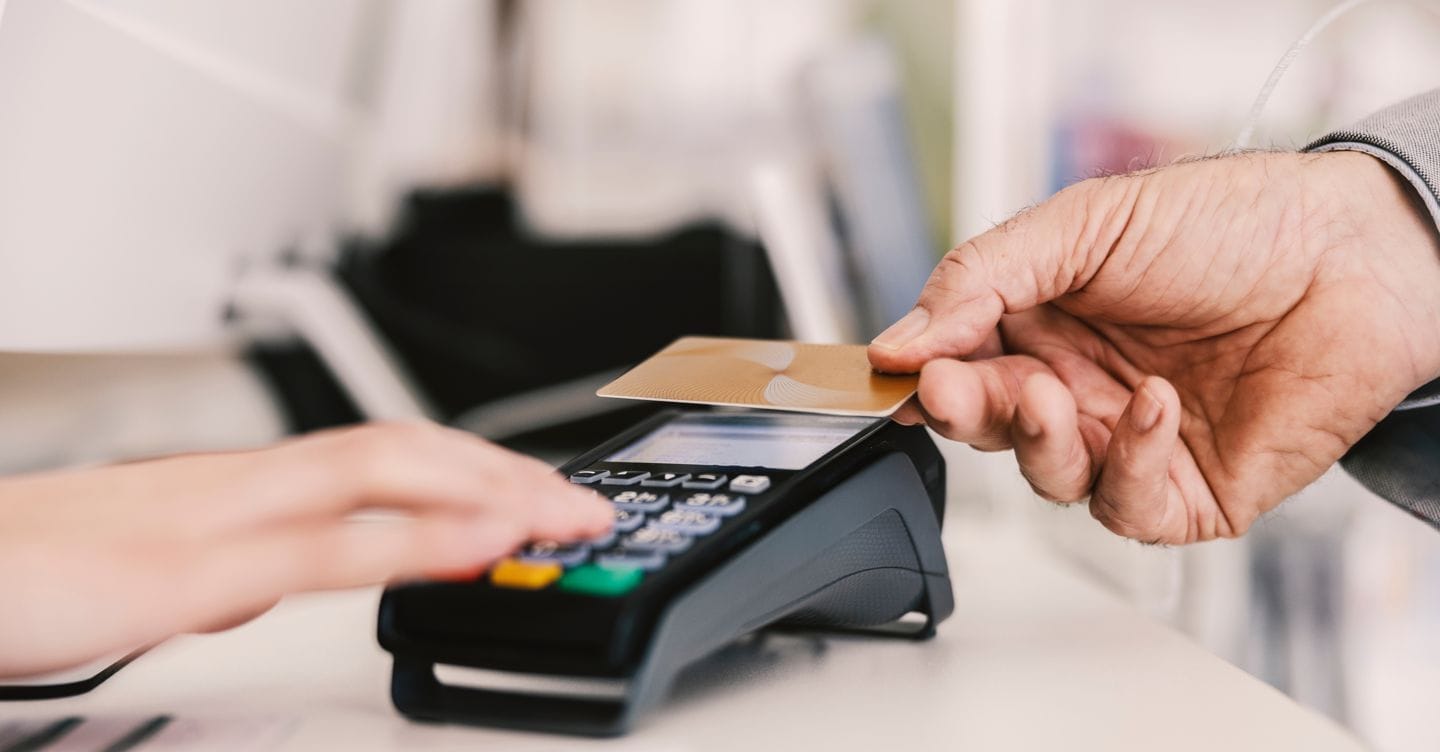 Pos, le multe alla cassa e il rischio di chiusura