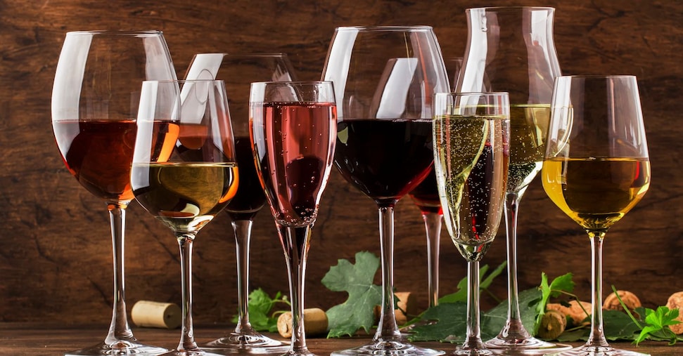 Dalla Romania al Portogallo, saltando la Francia: ecco le nuove frontiere (buone e convenienti) del vino europeo