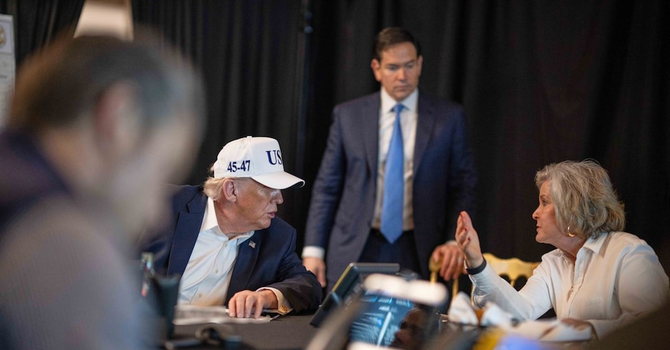 Trump apre all’Iran: «Vogliono parlare, ho accettato». Ma i bombardamenti continuano Trump apre all’Iran: «Vogliono parlare, ho accettato». Ma i bombardamenti continuano