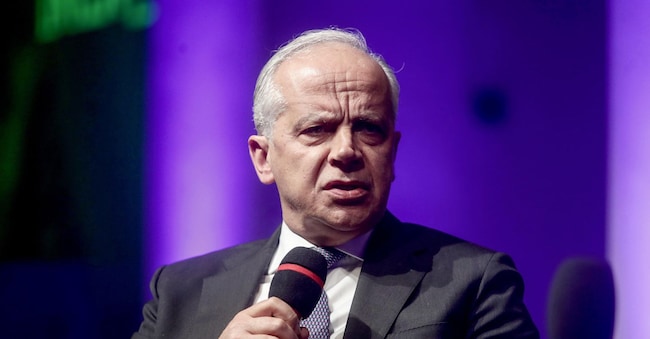 Il ministro dell’interno Matteo Piantedosi durante l’evento “La Ripartenza” a Palazzo Castiglioni a Milano, 12 febbraio 2026. ANSA/MOURAD BALTI TOUATI